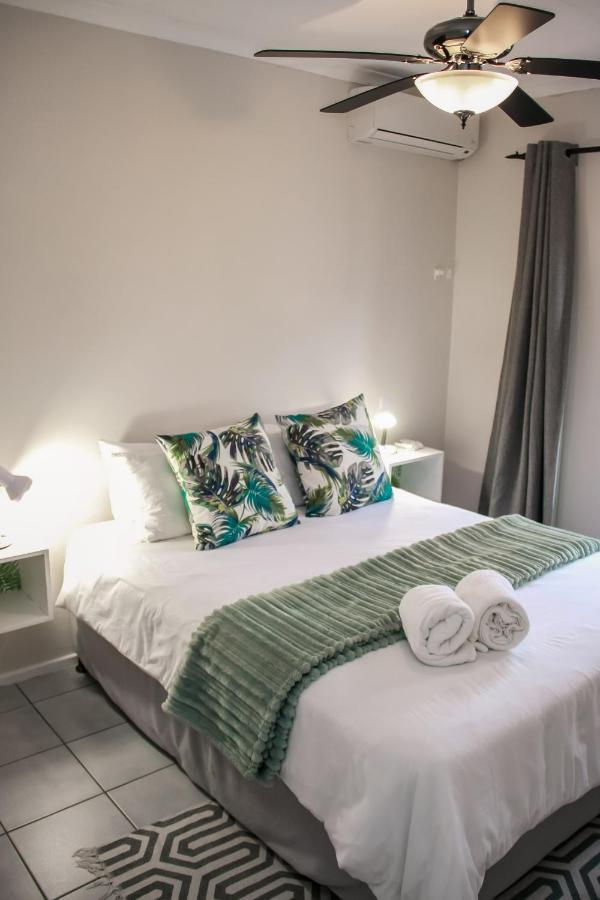 18 The Bridge, St Lucia Apartment Exterior photo